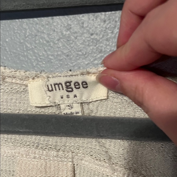 Umgee Cream Tunic with Drawstring Accents - Picture 2 of 5